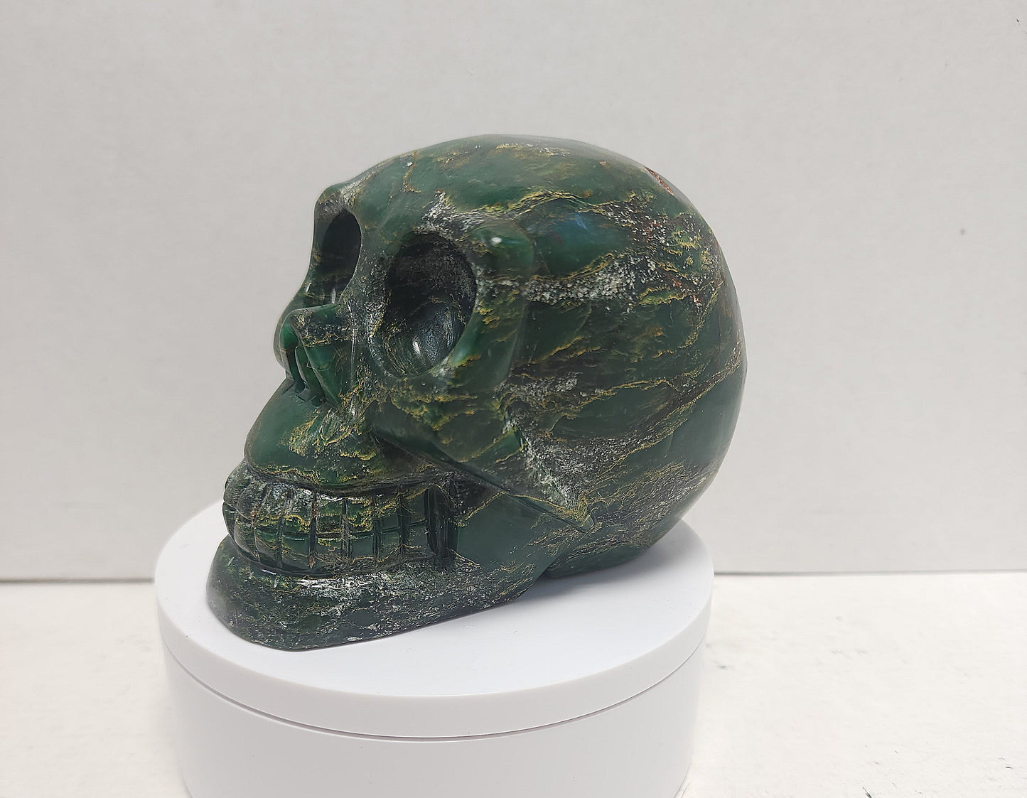 Emerald skull