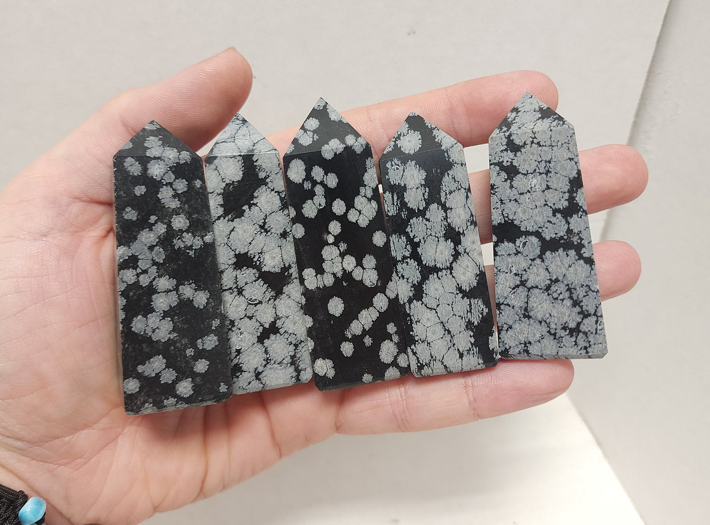 Snowflake Obsidian tower (small)