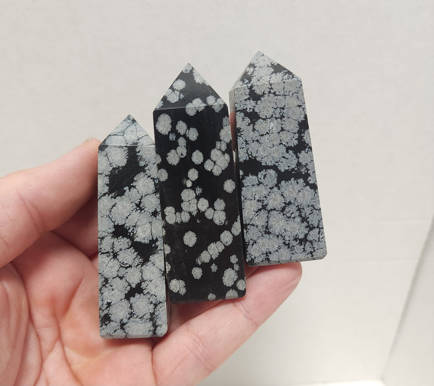 Snowflake Obsidian tower (small)